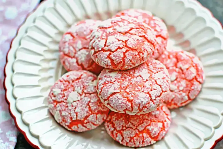 Healthy Strawberry Crinkle Cookies Recipe